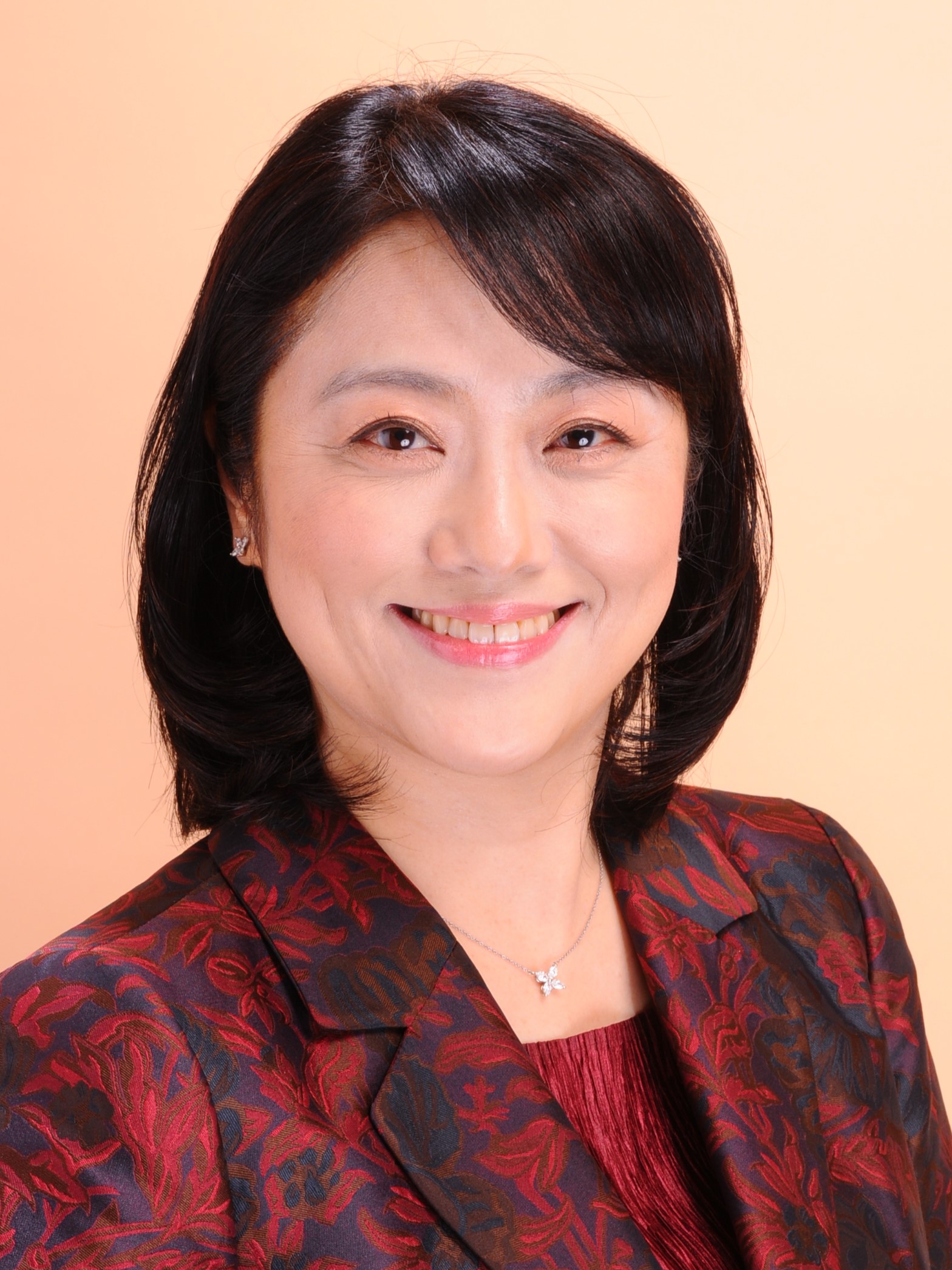 菅　富美枝